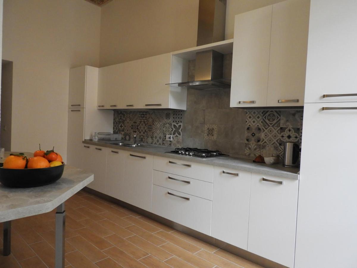 Villa Maghetti - Modernized Flat In Historic Palazzo In The Center Of ลุยโน ภายนอก รูปภาพ