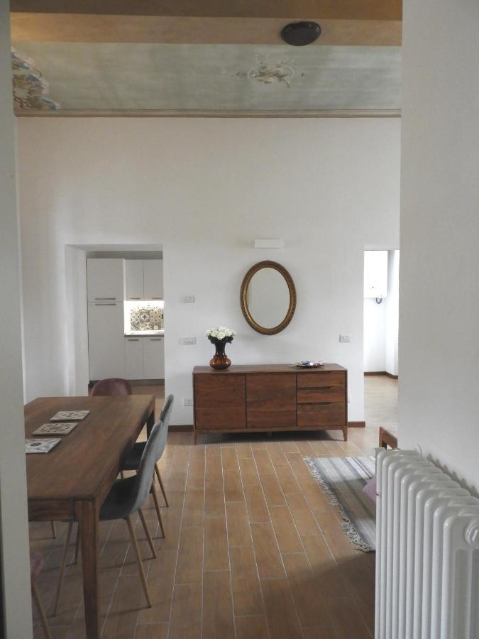 Villa Maghetti - Modernized Flat In Historic Palazzo In The Center Of ลุยโน ภายนอก รูปภาพ