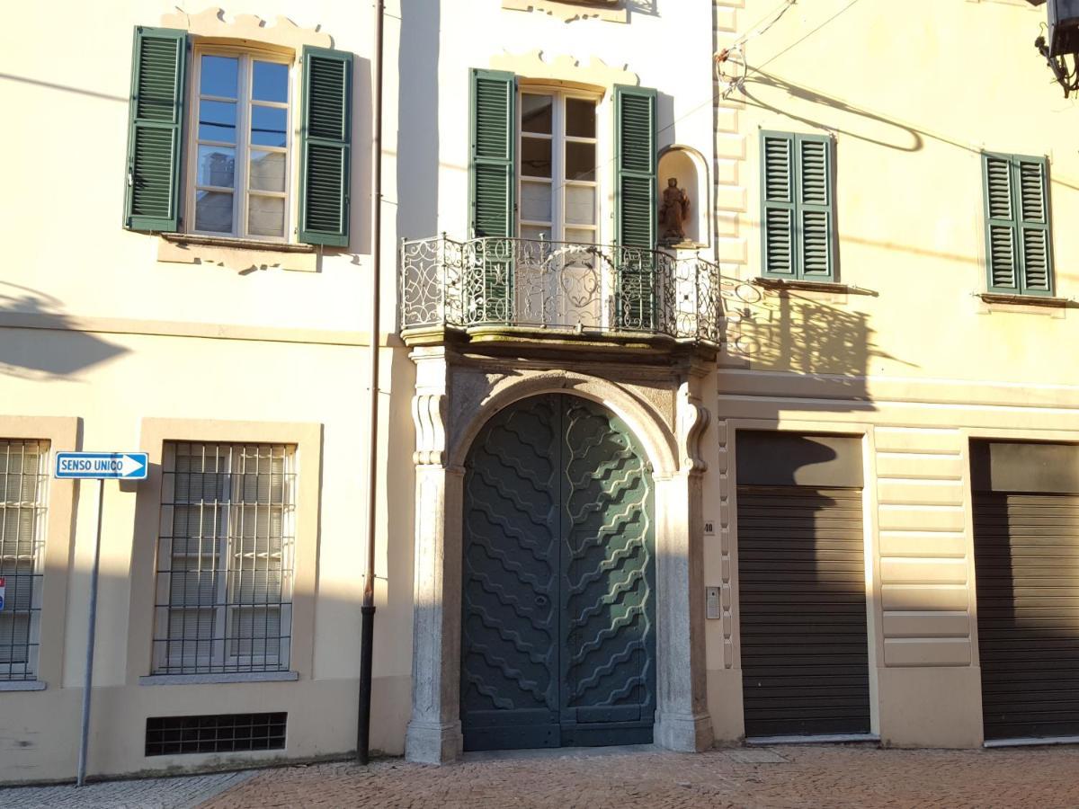 Villa Maghetti - Modernized Flat In Historic Palazzo In The Center Of ลุยโน ภายนอก รูปภาพ